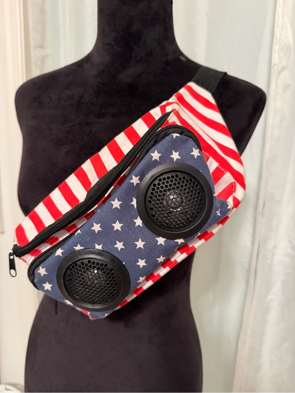 American Flag Speaker Fanny Pack Americana Festival Red White Blue Man Purse